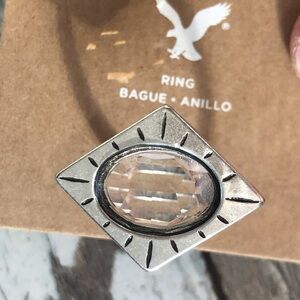 American Eagle Outfitters 𝅺aeo etched oval crystal edgy silver ring